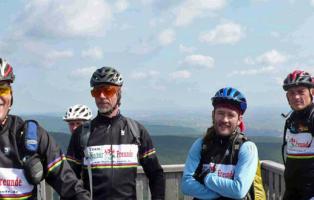 Das Radsport-Team der NaturFreunde Schorndorf in der Pfalz Das Radsport-Team der NaturFreunde Schorndorf in der Pfalz